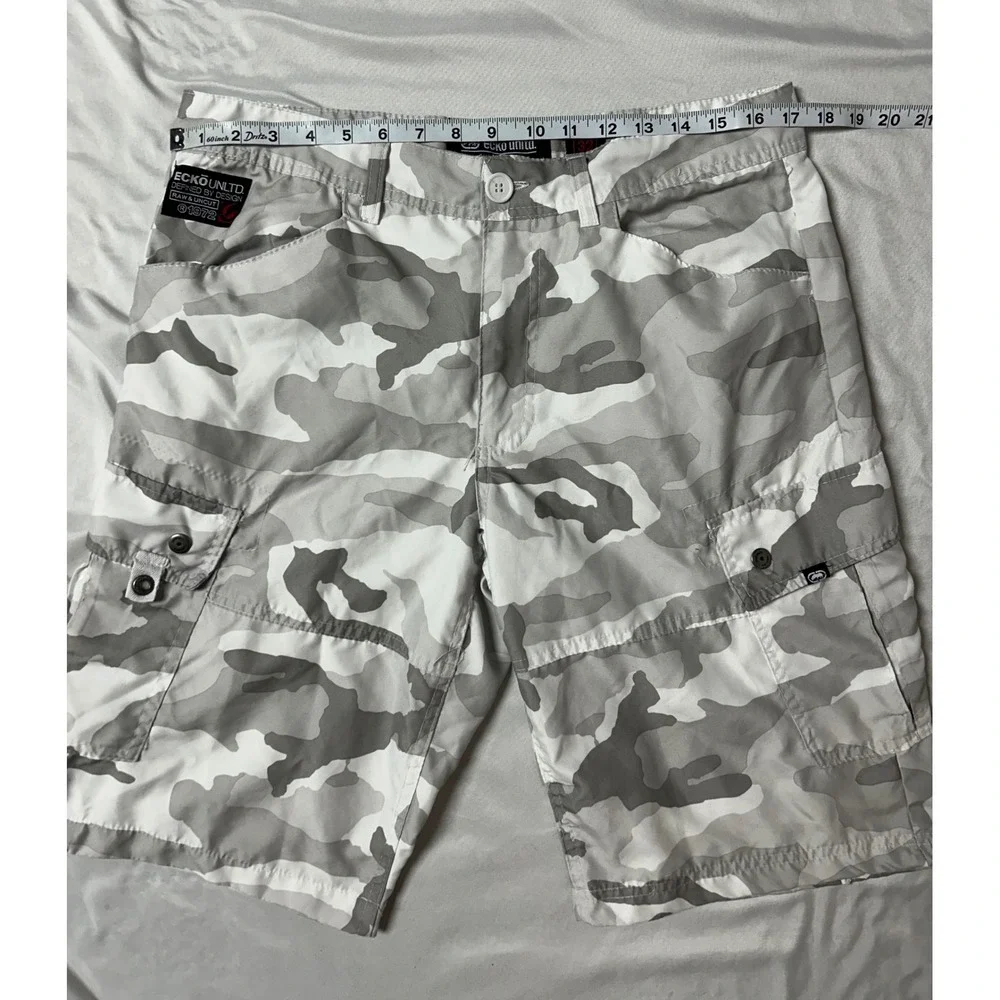 Ecko Unltd Mens Grey White Camo Cargo Shorts Size 32 Streetwear Casual Utility